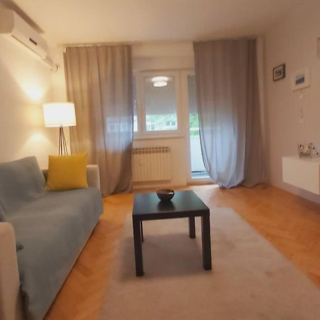 Apartment Sarita Загреб Экстерьер фото
